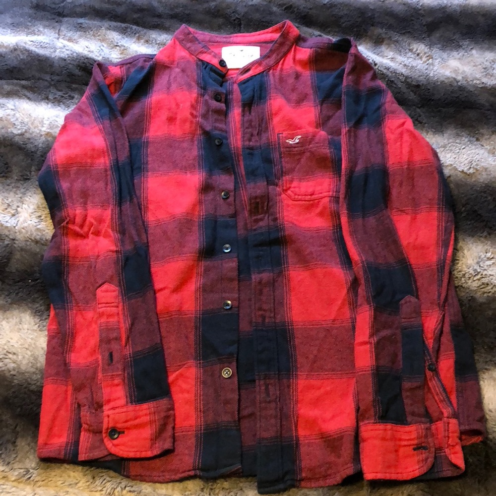 Hollister blk and red plaid long sleeve shirt